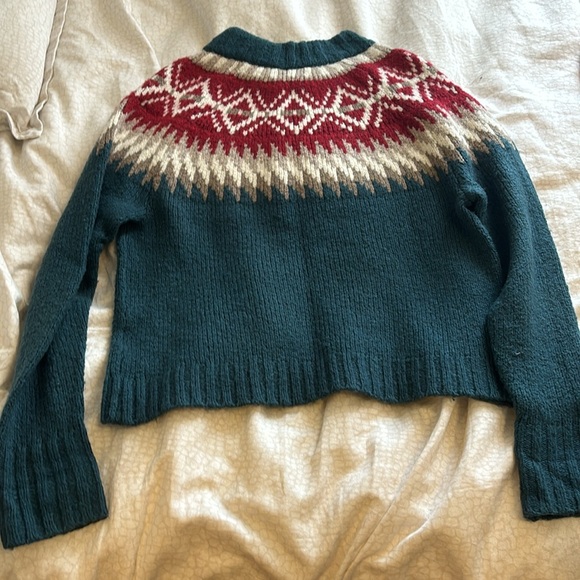 American Eagle Sweater - Picture 4 of 4